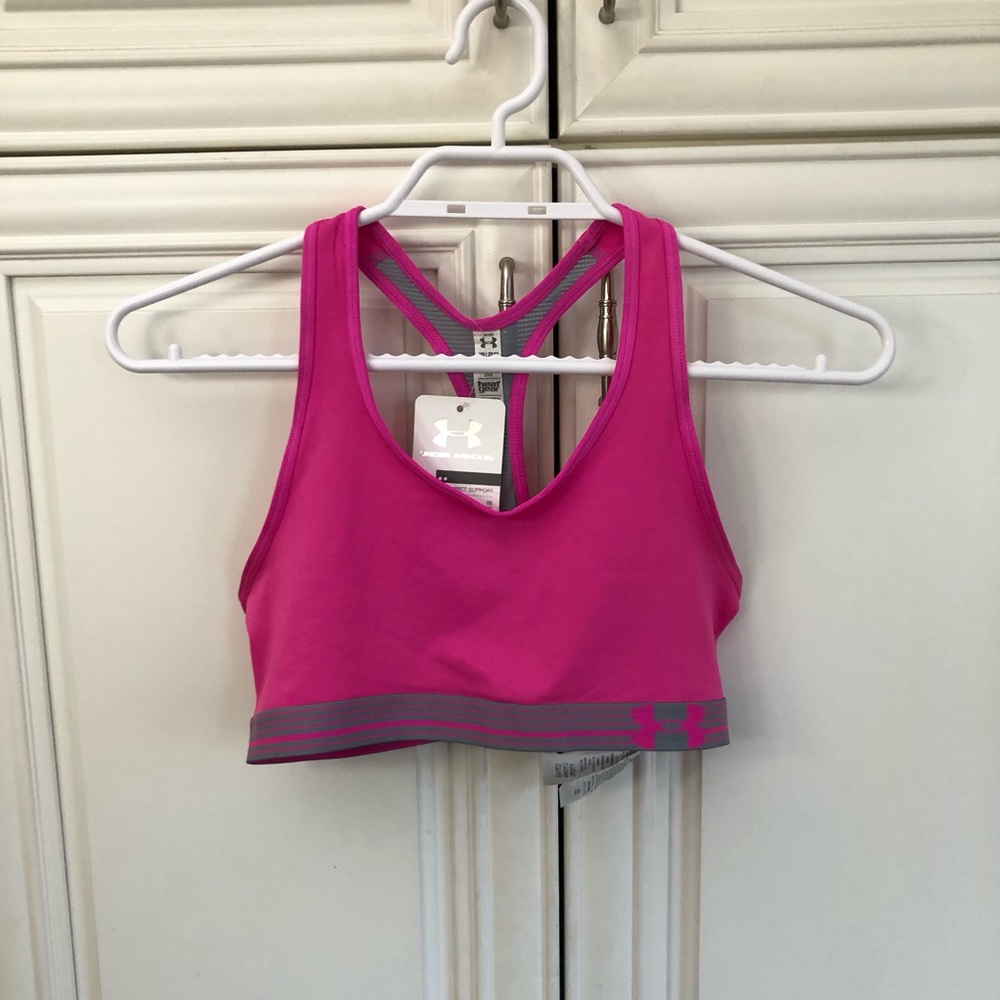 NWT Under Armour Youth sports bra